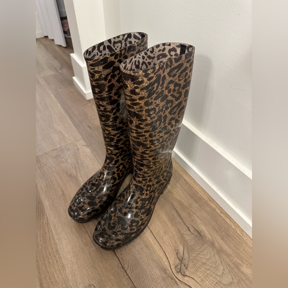 NWOT Leopard Rain Boots